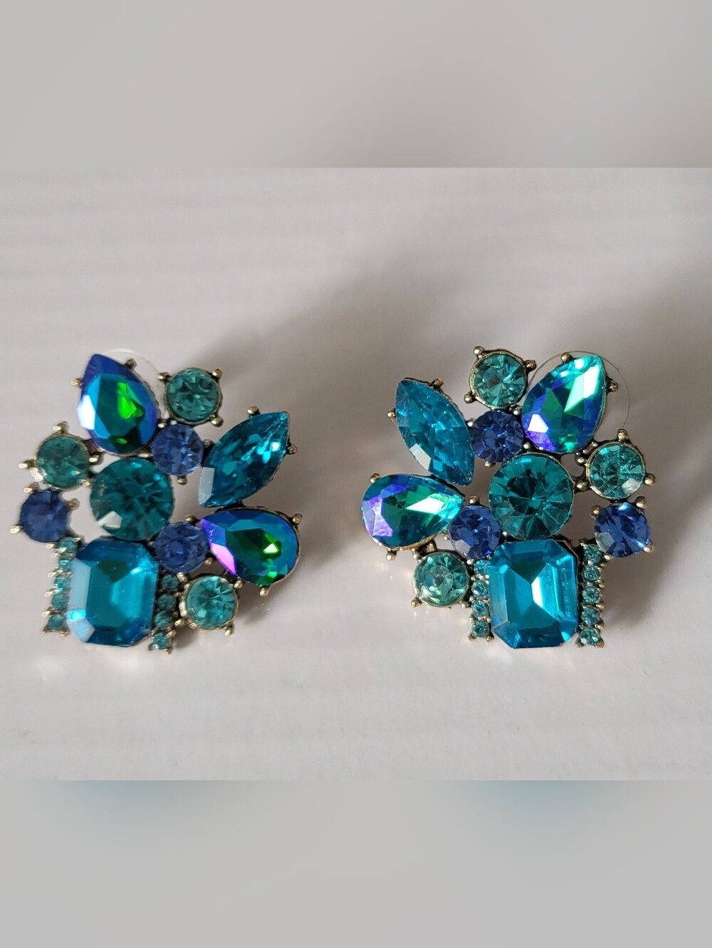 Beautiful Blue Rhinestones Pierced